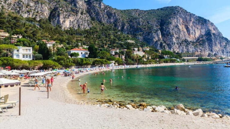 The Riviera from Nice to Menton Between Pearls and Palm Trees - The Charm of Villefranche-sur-Mer
