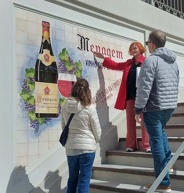 The story of Porto behind its tiles - The Itinerary in Detail