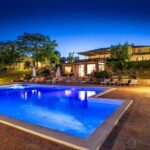 Think of a romantic meal in the Olive Trees shade, accompanied by Tuscan wines! - The Itinerary in Detail