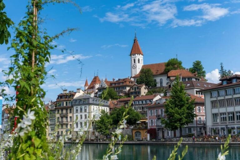 Thun: Express Walk with a Local in 60 minutes - What to Expect on Your 60-Minute Walk