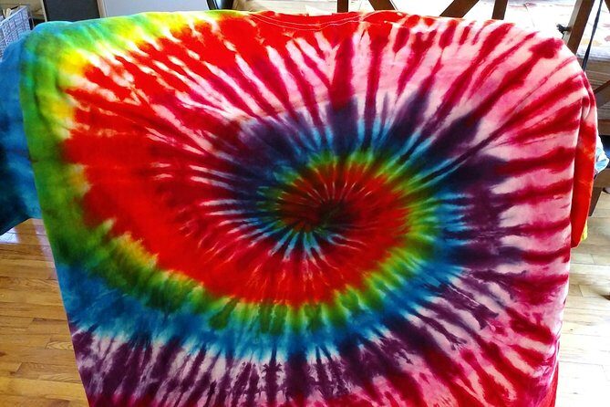 Tie-Dye Art Class in Estes Park - The Creative Process in Detail