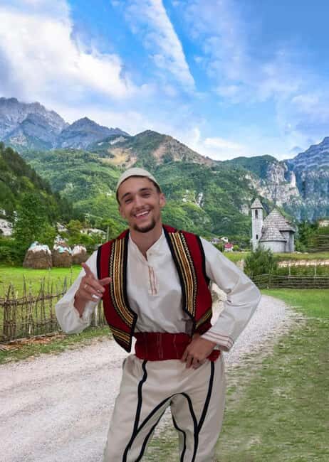 Tirana: Traditional Photoshoot in Albanian Costumes - What to Expect from the Experience