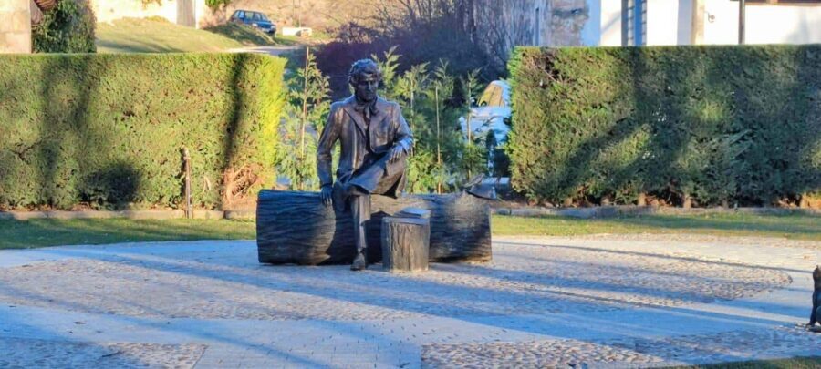 To the Ribera del Duero: Guided visit to discover the monuments of the Duero - The Real Value of the Tour