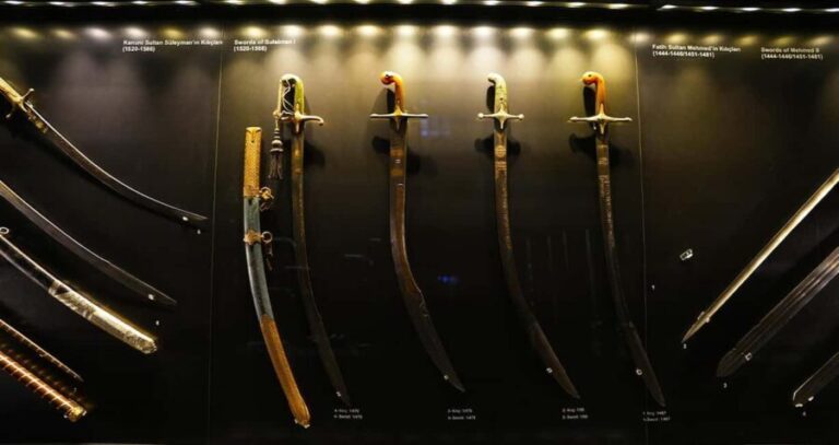 Topkapi Palace & Harem Tour + Bosphorus & Golden Horn Cruise - The Bosphorus & Golden Horn Cruise