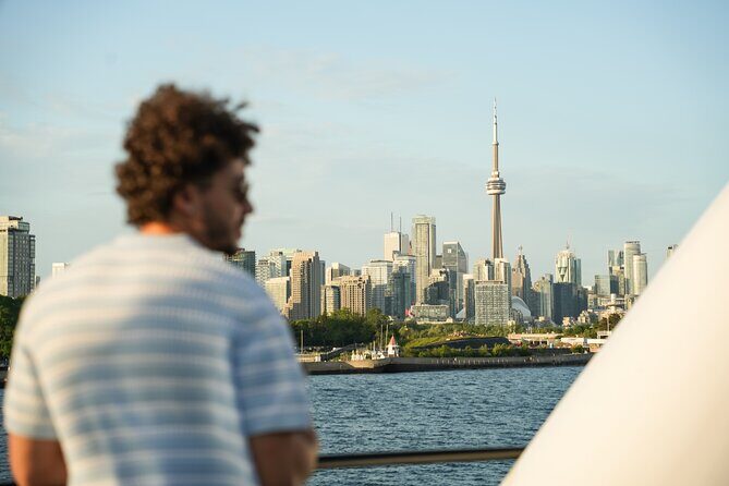 Toronto Premier Lunch Cruise on Odyssey in Toronto Harbour - The Experience: Pros and Cons Based on Reviews