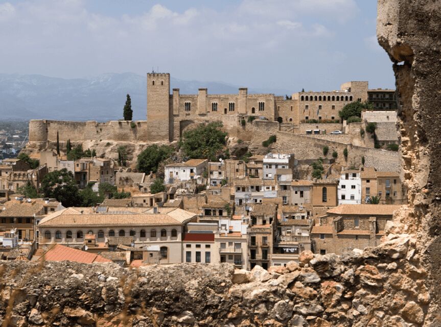 Tortosa: Guided Walking Tour with Cathedral Visit - Inside the Cathedral of Santa Maria