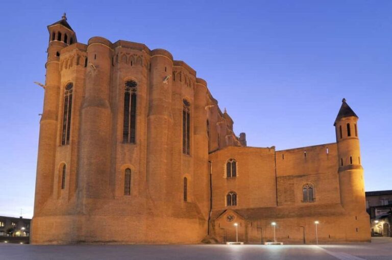 Toulouse: Albi, Cordes Village & Gaillac Tour w/Wine Tasting - The Charm of Cordes-sur-Ciel