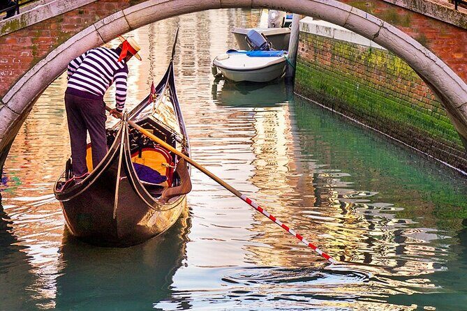 Tour Enchanting Venice Majestic City Walk and Gondola Ride - FAQs