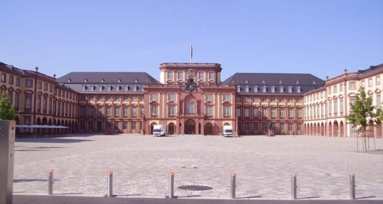 Tour Mannheim with Countess Charlotte: The Elector and the Golden Age - What’s Included and How It Works