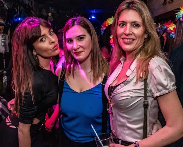 Tour of 2 pubs and 2 clubs in Madrid with drinks included. - What to Expect from the Madrid Nightlife Tour