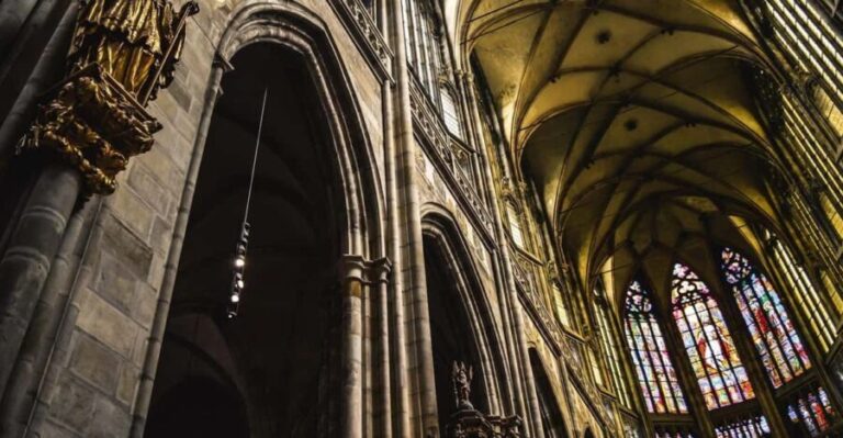 Tour of Prague Castle in italian language ticket included - Exploring Prague Castle: What You Can Expect