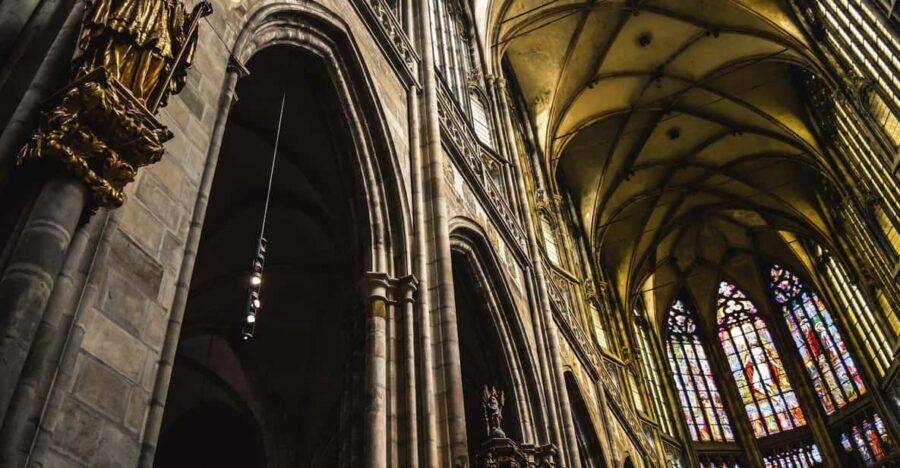 Tour of Prague Castle in italian language ticket included - Exploring Prague Castle: What You Can Expect