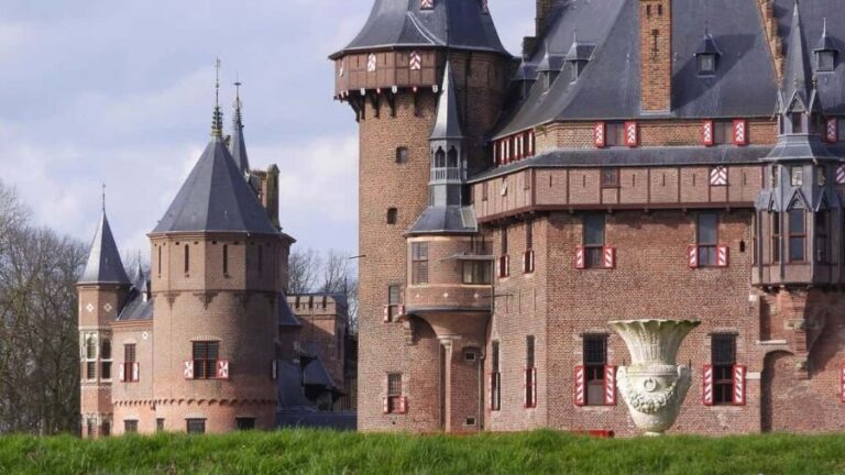 Tour of Utrecht, Haar Castle, and Breukelen + guide and private car - Why You Might Love This Tour