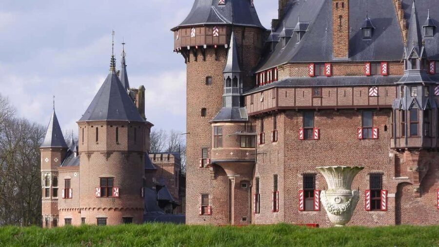 Tour of Utrecht, Haar Castle, and Breukelen + guide and private car - Why You Might Love This Tour
