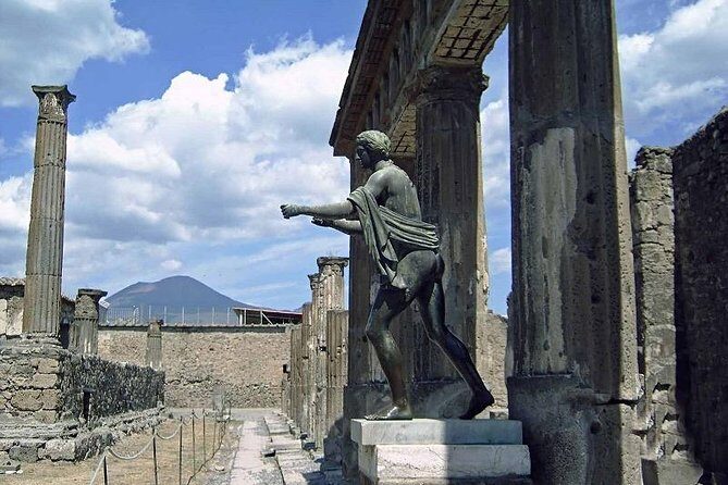 Tour Pompeii excavations archaeological park - A Close Look at the Itinerary and Experience