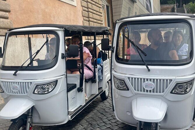 Tour privato di 3 ore al centro di Roma con un E-Tuk elettrico - The Sum Up