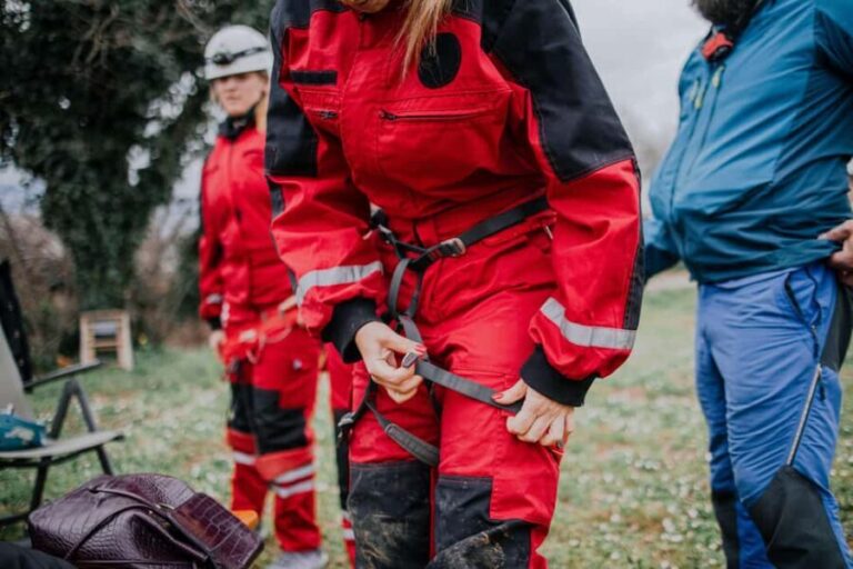 TOUR THE UNDERGROUND WITH NO EXPERIENCE REQUIRED Abseil tour - The Practicalities: What’s Included and What to Keep in Mind