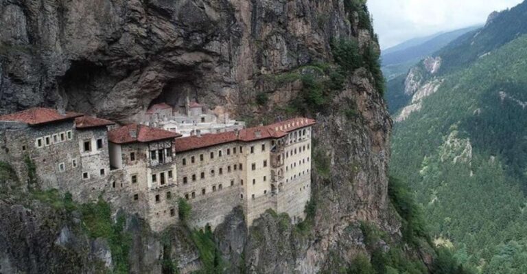 Trabzon: Sumela Monastery Day Tour with Lunch - The Sumela Monastery: An Architectural Wonder