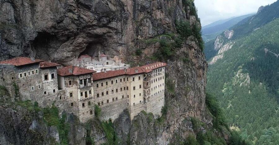 Trabzon: Sumela Monastery Day Tour with Lunch - The Sumela Monastery: An Architectural Wonder