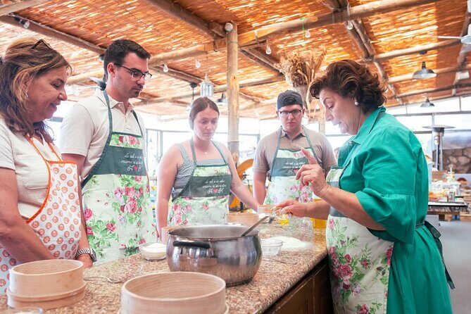 Traditional Menu with Mama Lucia - FAQ