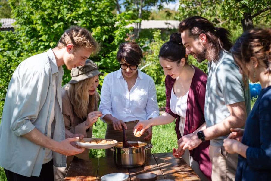 Traditional Vegetarian Food Masterclass - Who Should Consider This Tour?