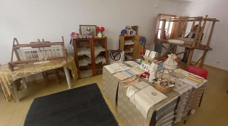 Traditions and Shopping in Coimbra Old Town Tour - The Value of the Experience