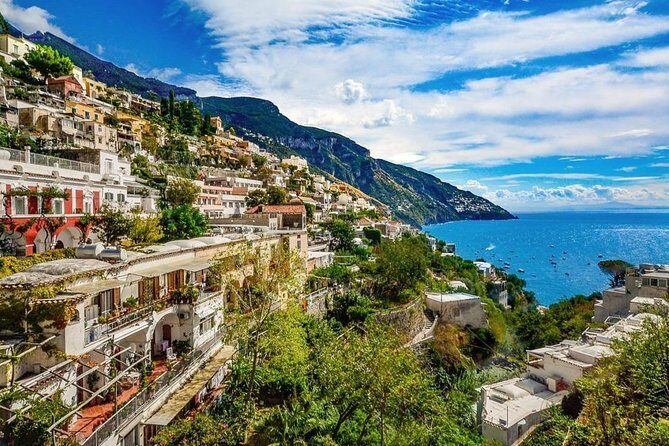 Transfer Amalfi Coast with stop and wait 2 hours Pompeii or Herculaneum or Vesuvius - What About the Views and Scenic Drive?