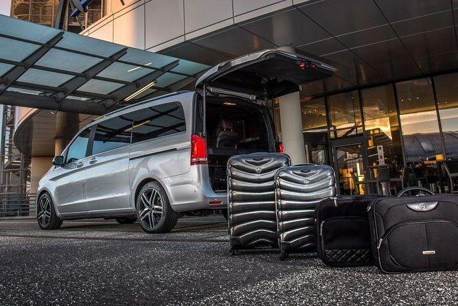 Transfer between Rome and the Fiumicino Airport FCO - The Booking and Cancellation Process