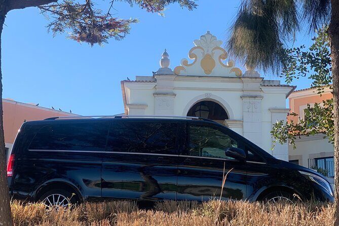 Transfer between the hotel and Lisbon airport - What to Expect from This Service