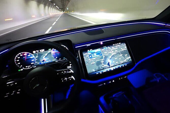 Transfer by luxury car from Venice to Trieste - The Experience from a Traveler’s Perspective