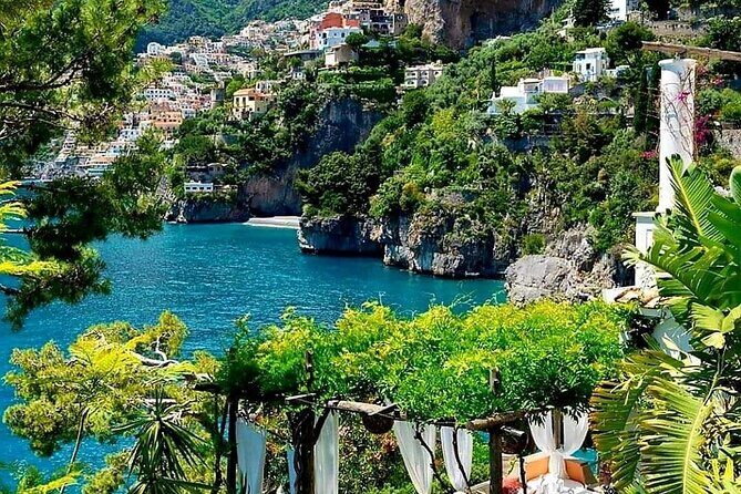 Transfer from Naples to Positano with a stop at Pompeii or Positano to Naples - The Sum Up
