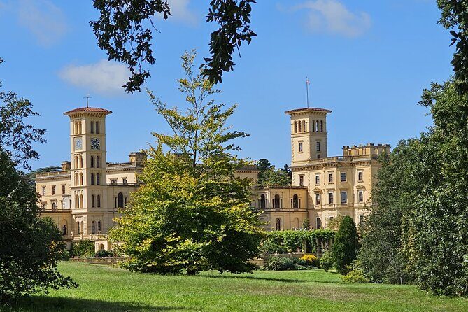 Transfers between Southampton and London via famous attractions - Who is this tour ideal for?