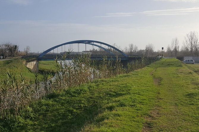 Travel along the paths of Lake Porta by e-bike - Is It Worth the Cost?