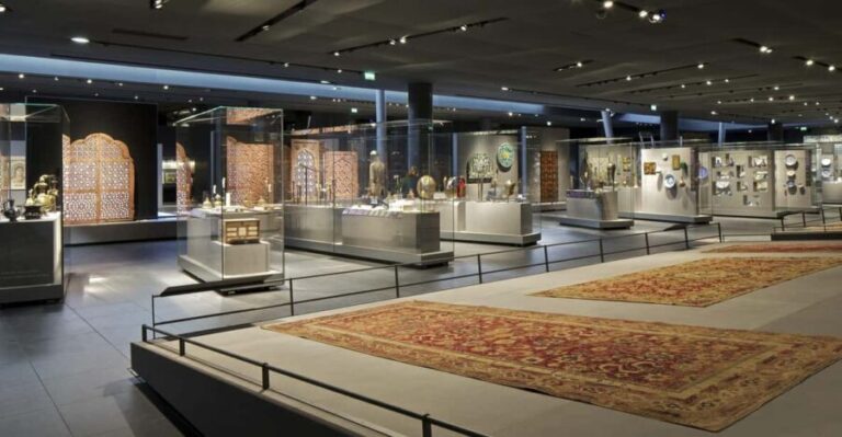 Treasures of Islam at the Louvre: A Journey Through History - Analyzing the Price and Value