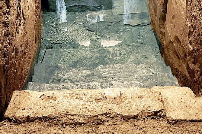 Trevi Fountain Underground Guided Tour Small group - Who Should Consider This Tour?