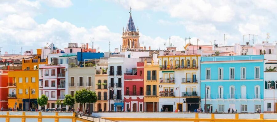 Triana La Flamenca Tour. "Includes a visit to the Corrales." - Detailed Breakdown of the Itinerary