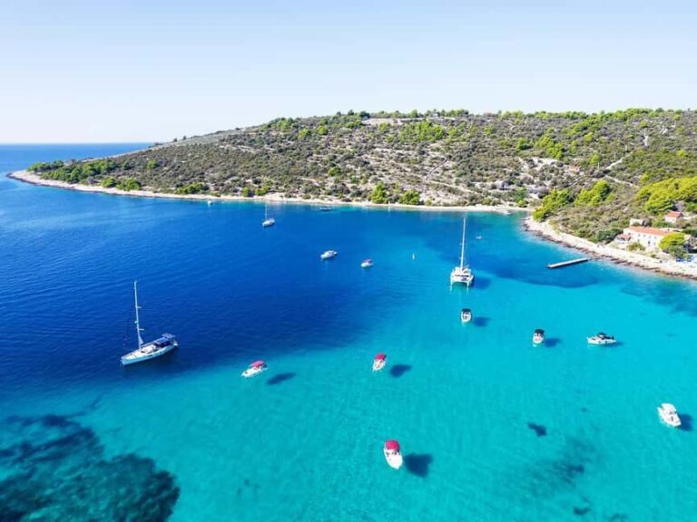 Trogir: Blue Lagoon, Maslinica, and Solinska Bay Boat Tour - The Experience and Group Dynamics