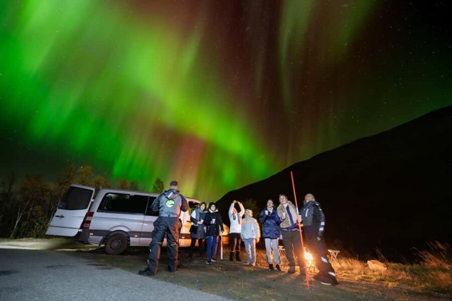 Tromsø: Premium Northern Lights Tour Small Group 8 Guests - Who Should Consider This Tour?