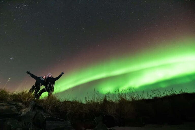 Tromsø: Private Northern Lights Chase 2-8 guests - The Itinerary: How the Night Unfolds