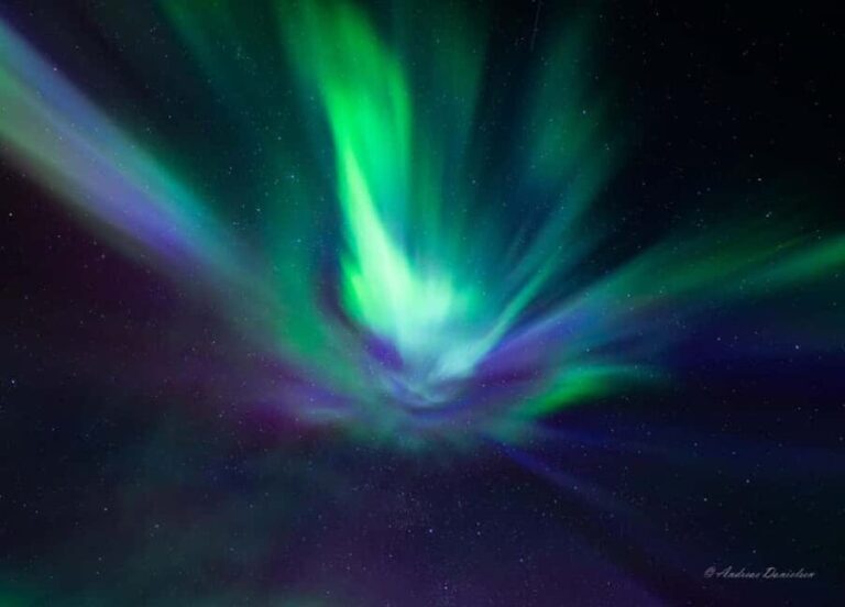 Tromsø: Private Northern Lights Minibus Tour with Photos - The Itinerary and Experience: What You Can Expect