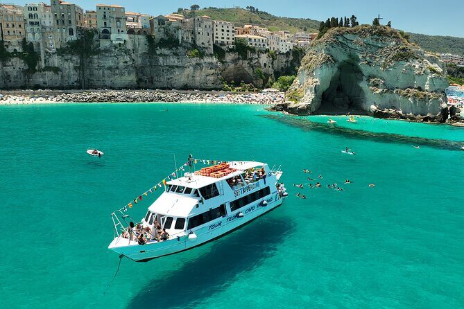 Tropea and Capo Vaticano Boat Tour with Aperitif and Snorkelling - What the Reviews Say