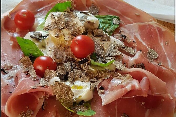 Truffle Hunting with Food tasting - The Woods & Truffle Hunting