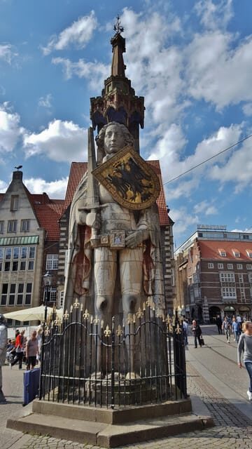 Truth or lie? - A special tour through Bremen's Old town - What Makes This Tour Stand Out?