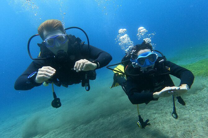Try Scuba Diving Puerto Colon - What to Expect from the ScubaPoint Try Dive Experience