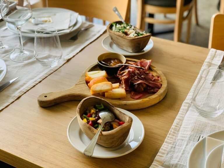 TUA, Ansiães: Boat Trip (Tua - Pinhão) + Lunch (Calça Curta) - What Makes This Tour Stand Out