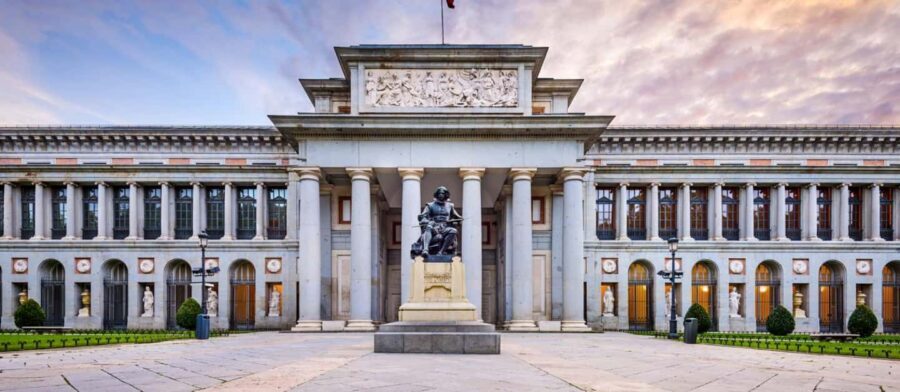 Tuk Tuk Tour 100 mins + Full Meal - The Experience on the Road