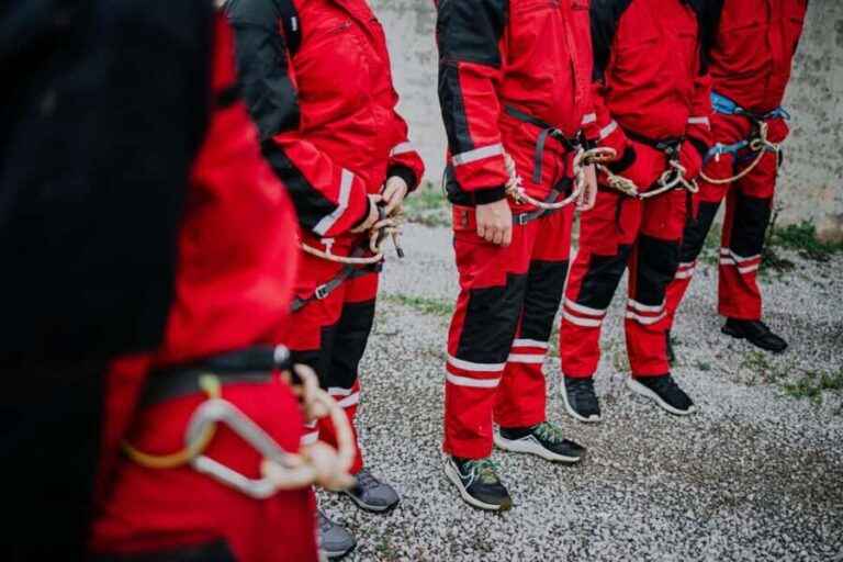 TUNNEL ABSEILING PLUS tour the underground - The Itinerary: What You Can Expect