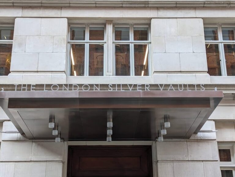 Turmoil, Templars, Oliver Twist: London's Squalor & Splendor - The Itinerary: What You’ll See and Hear