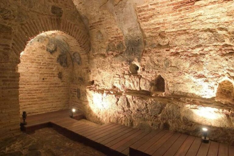 Underground Toledo Tour in English: Discover Hidden History - An Inside Look at the Underground Toledo Experience