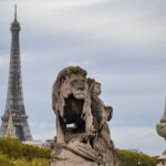 Unknown Paris: Walking Tour with an Expert Guide - Key Points